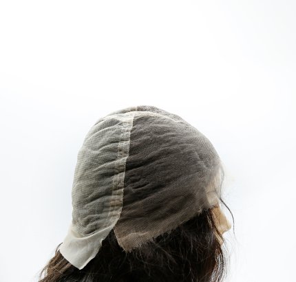 lace wig v}